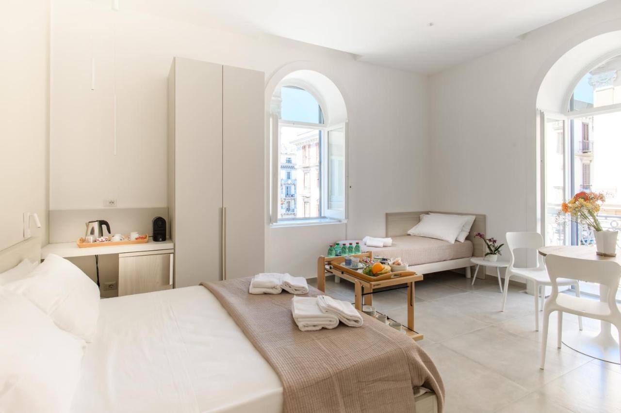 Lux Caracciolo Bed & Breakfast Napoli Bagian luar foto
