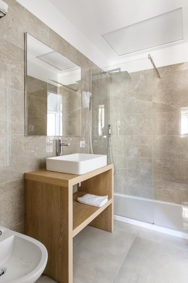 Lux Caracciolo Bed & Breakfast Napoli Bagian luar foto