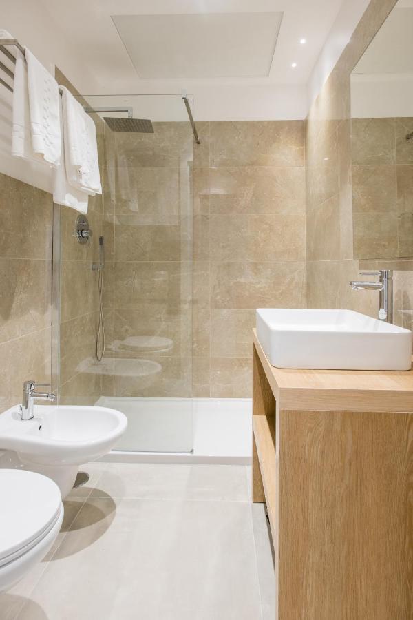Lux Caracciolo Bed & Breakfast Napoli Bagian luar foto